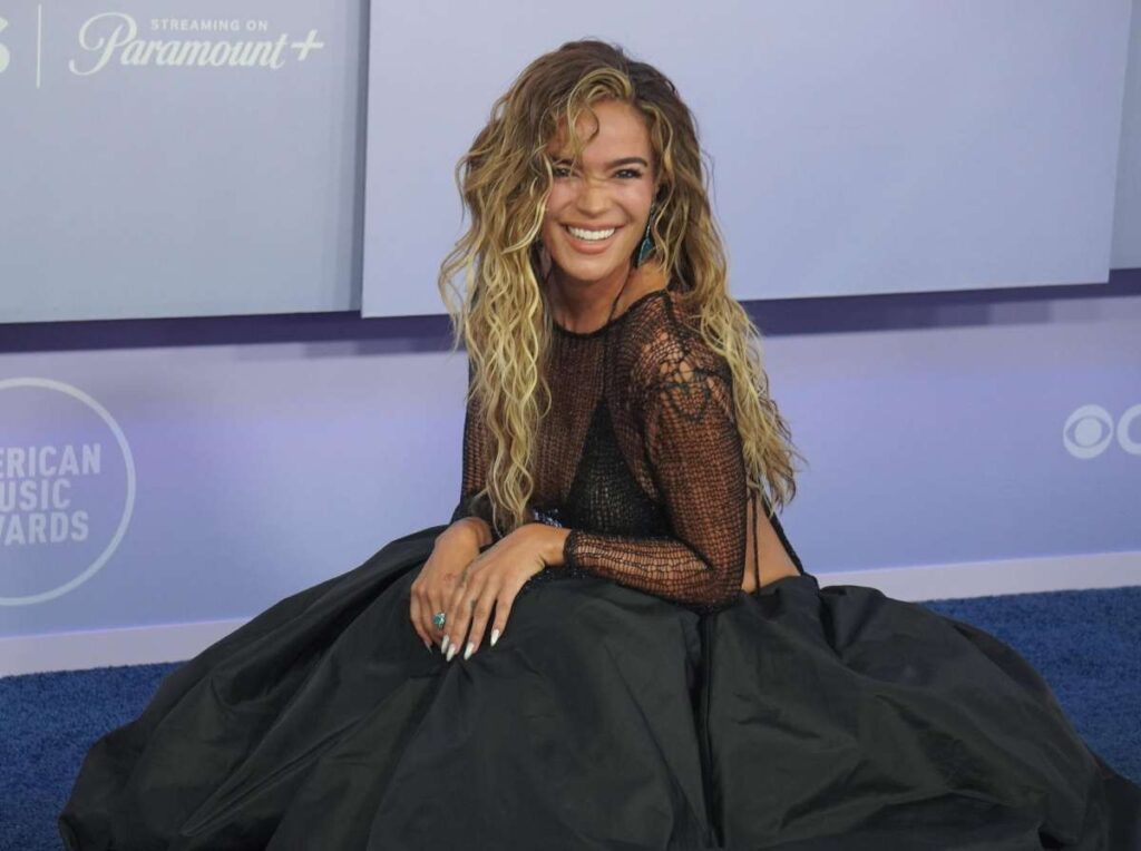 Karol G, Bad Bunny, Shakira y más artistas latinos brillaron en los American Music Awards 2026
